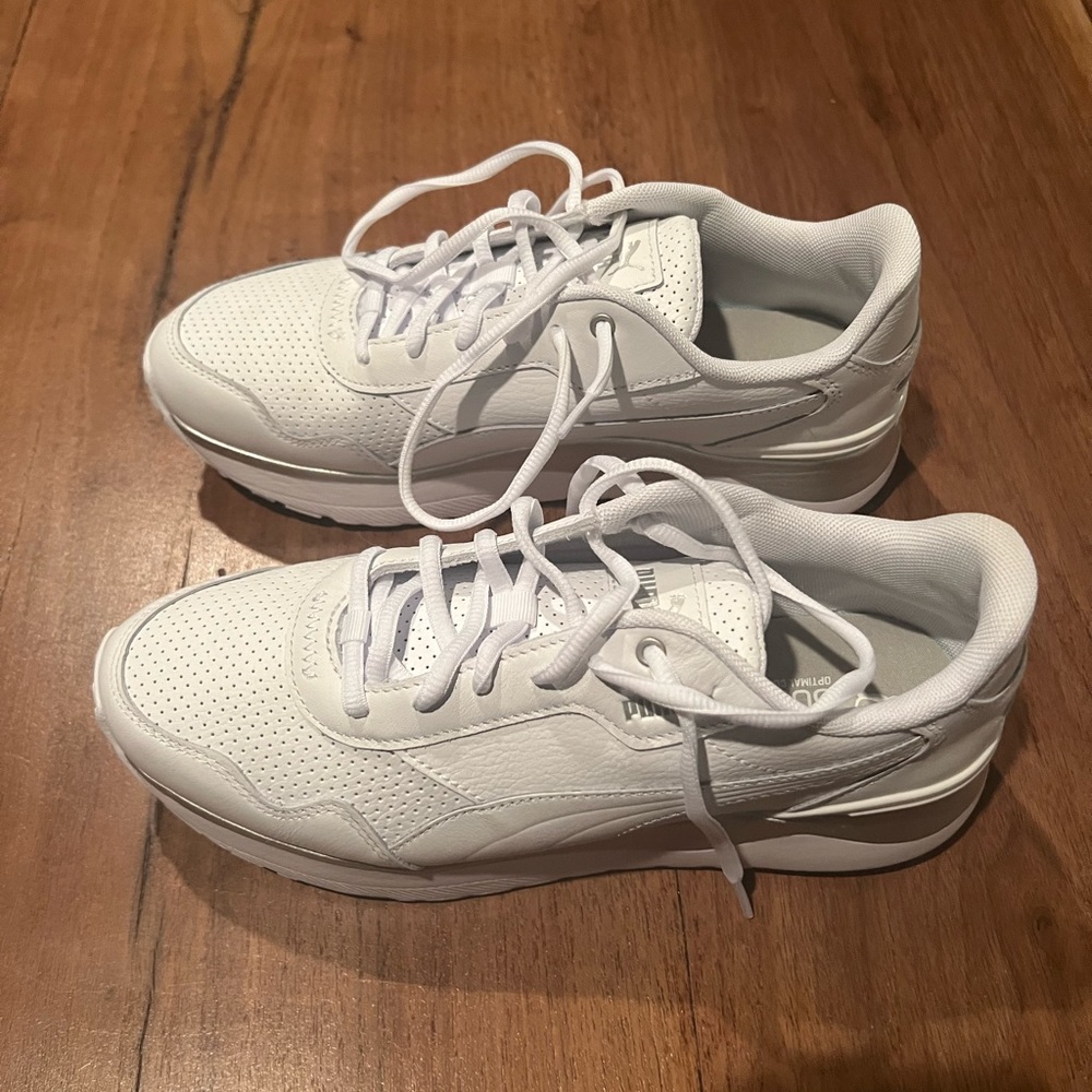 PUMA Voyage Platform Sneaker - 100% Leather